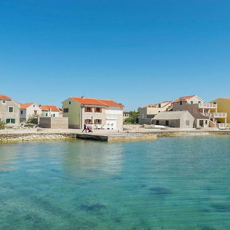 Apartment Island Dream クラパニ島 エクステリア 写真