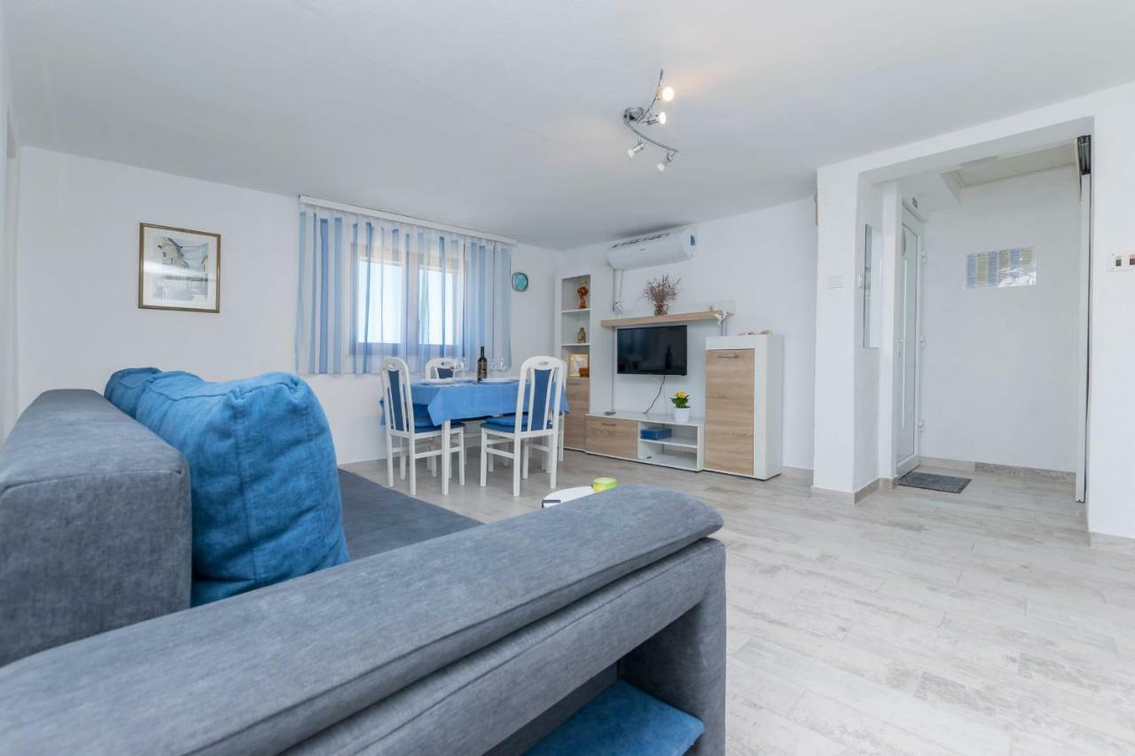 Apartment Island Dream クラパニ島 エクステリア 写真